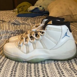 Legend blue retro 11